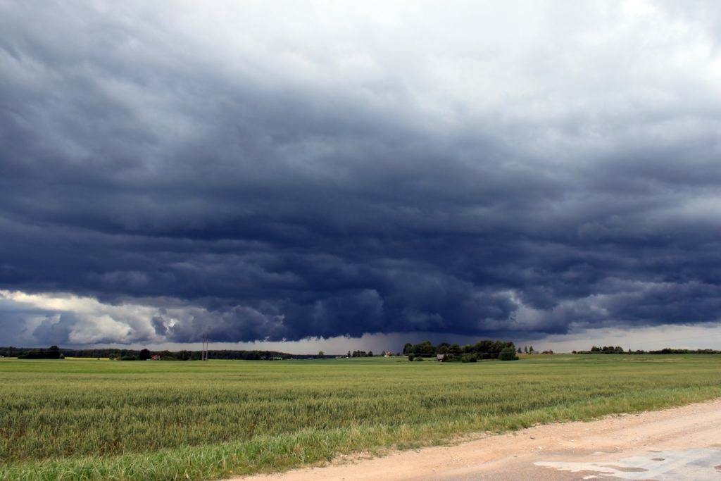 El SMN elevó a naranja el alerta por tormentas para 10 departamentos de Entre Ríos este fin de semana