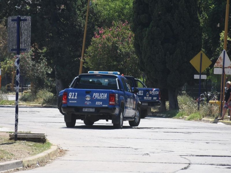 Rosario: una pelea entre vecinos terminó con un hombre internado en estado crítico