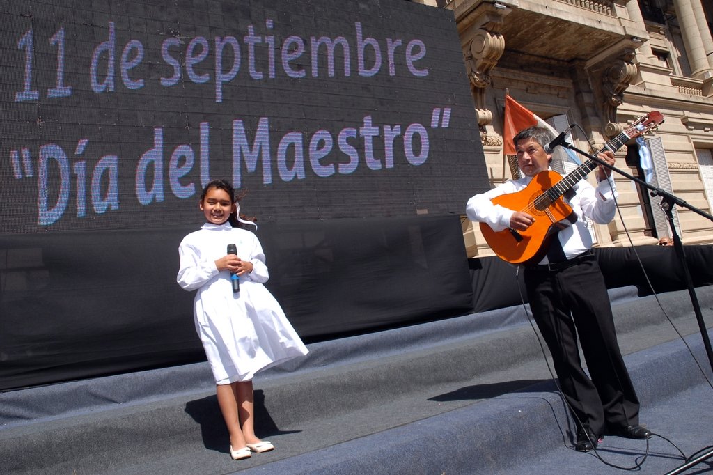 Día del Maestro: celebraciones, homenajes y esa «seño» que jamás se olvidará