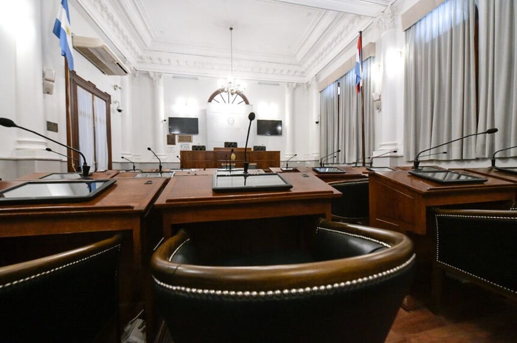 Se trata en comisión la adhesión al RIGI y la creación del RINI