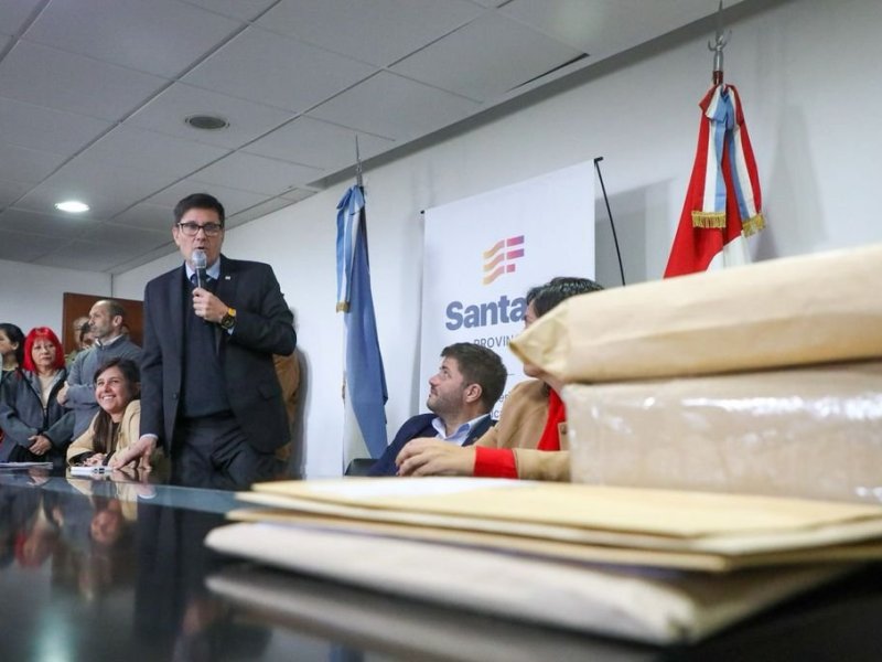 Licitaciones: Santa Fe apuesta por pliegos gratis