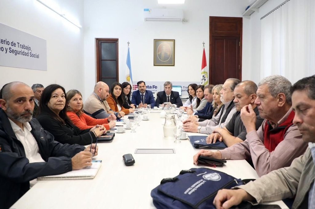 Paritarias: docentes santafesinos recibieron la misma idéntica propuesta los estatales