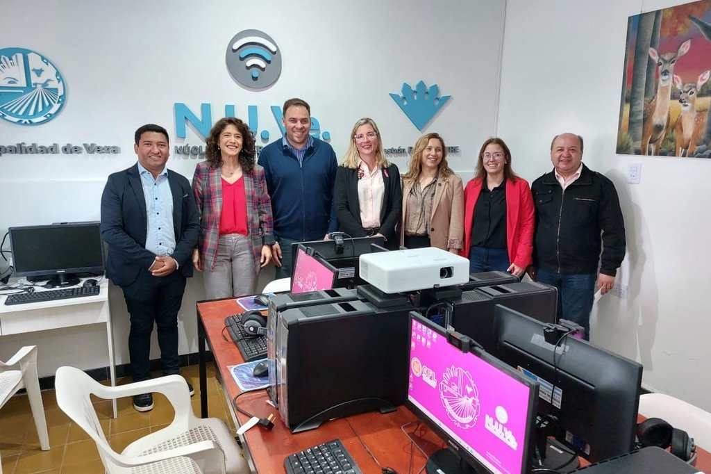 Vera sumó un aula digital para formación educativa
