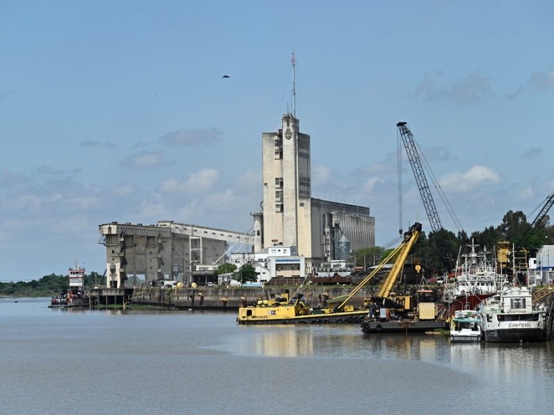 Dragado del puerto: Santa Fe seguirá «peleando por los 25 pies»