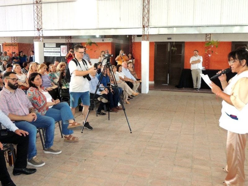 Docentes rurales de la Cuña Boscosa se reunieron en Garabato