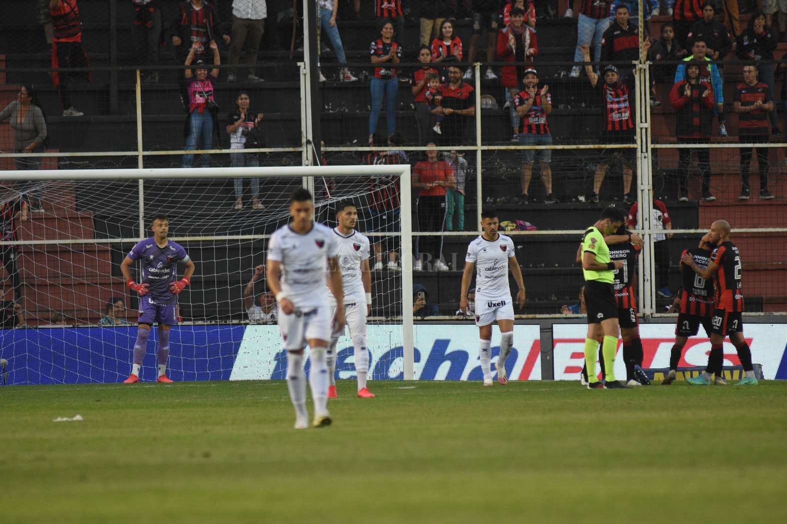 Patronato le está ganando 2 a 0 Colón