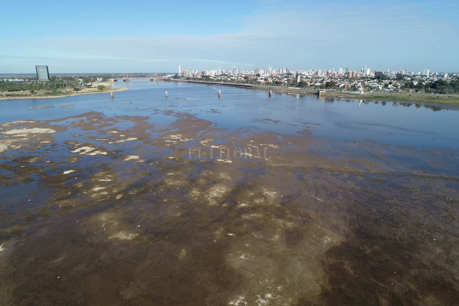 La bajante a 10 centímetros de la marca de mayo de 2020