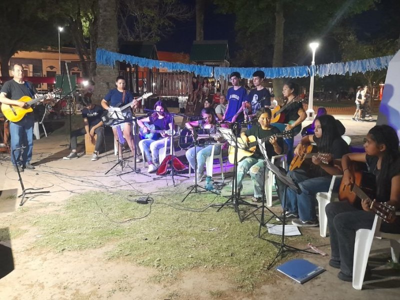 San Javier celebró el Día de la Tradición con una jornada de música y danza