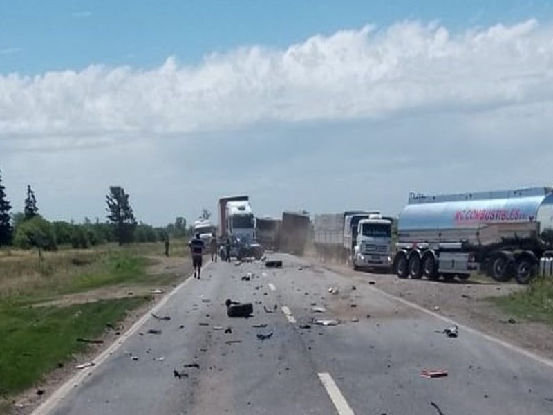 Un muerto  tras un choque entre un camión y un auto en la Ruta 34 entre San Genaro y Centeno