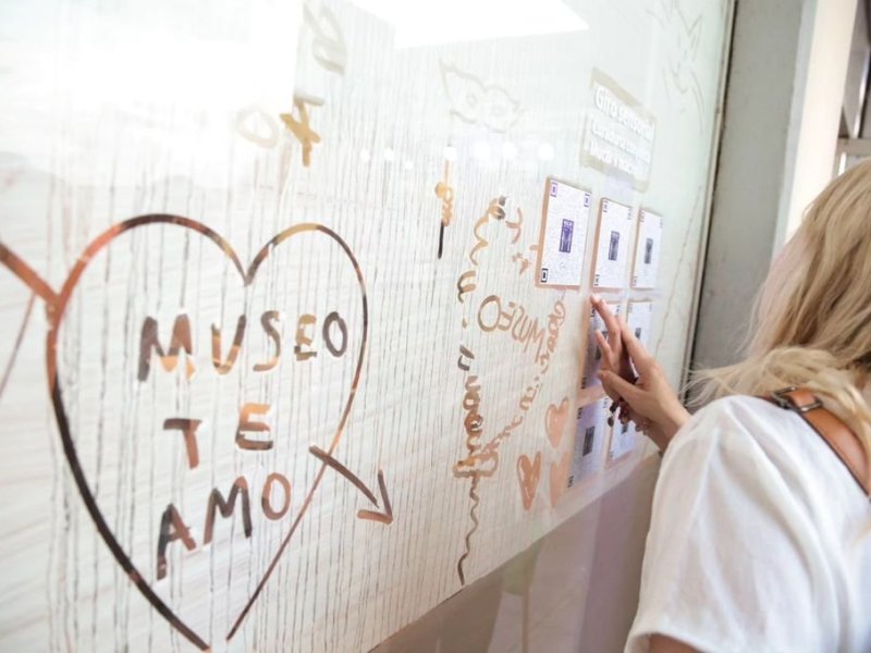 Artistas contemporáneos exponen sus obras en el 77° Salón Nacional de Rosario