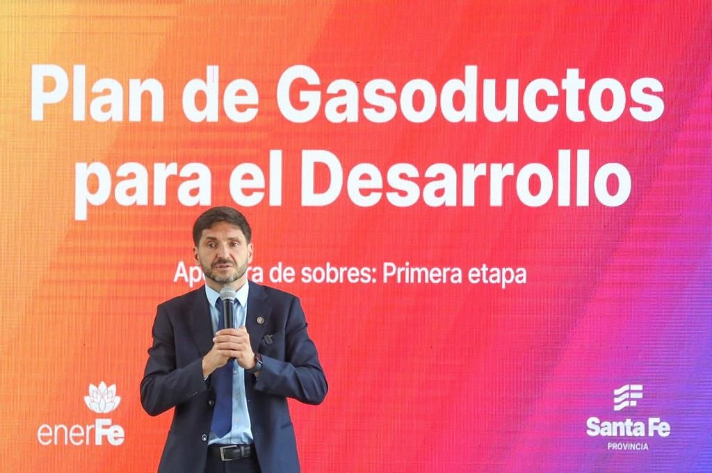 Pullaro: «Los gasoductos son prioridad para generar trabajo y crecimiento económico»