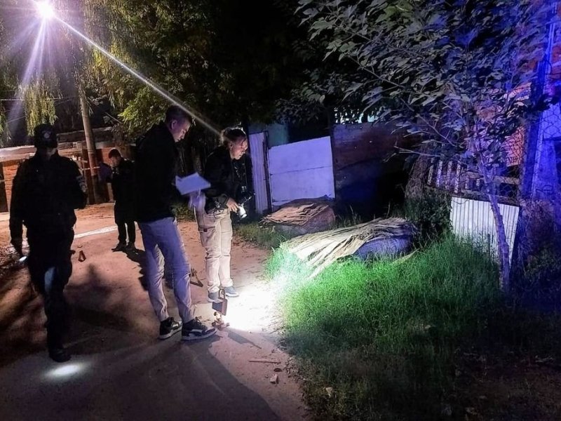 Villa Gobernador Gálvez: iba paseando en moto y lo mataron de un tiro