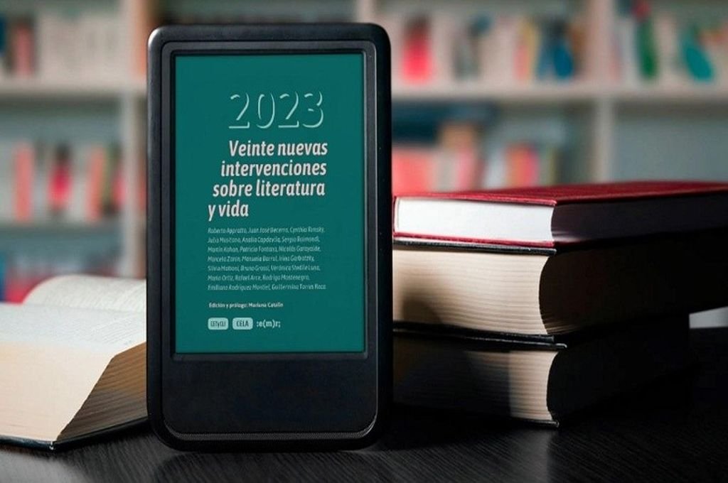 20 ensayos críticos: La literatura del yo puesta en discusión