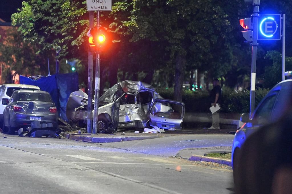 Rosario: Un automovilista iba a 120 km por hora, embistió y mató a dos mujeres