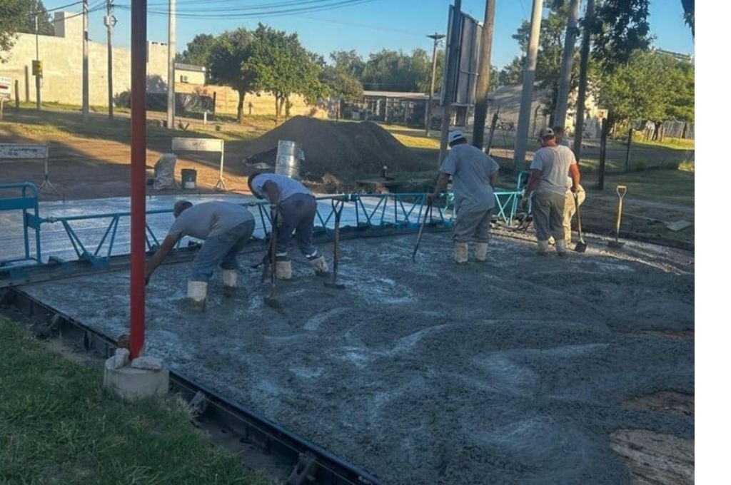 Con nuevas cuadras de hormigón, Pilar consolida su traza urbana