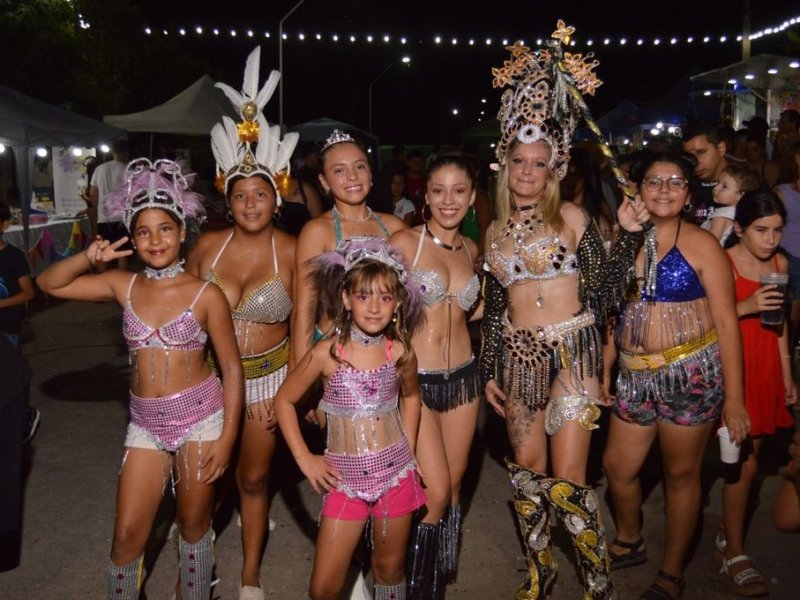 Los carnavales de San Fabián convocaron a más de seis mil personas