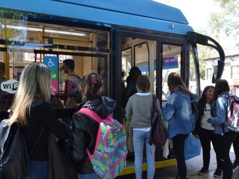 Se puso en marcha el operativo del Medio Boleto Estudiantil 2025