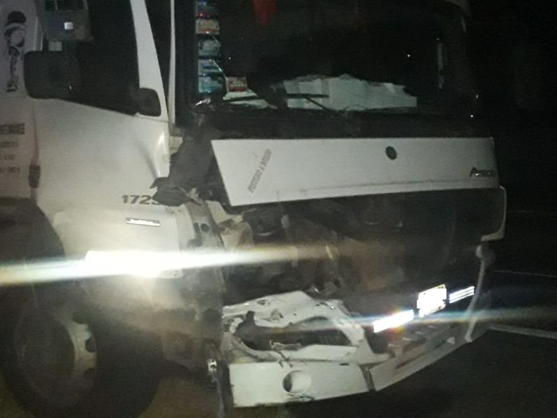San Fabián: un camión y un auxilio mecánico chocaron en la Autopista