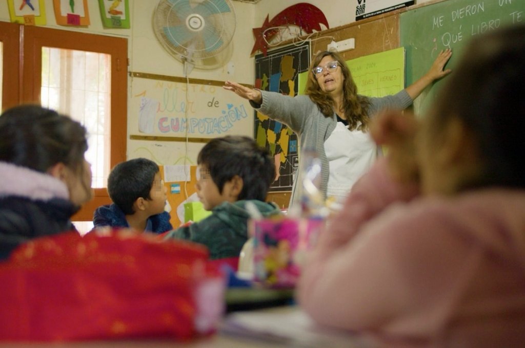 El gobierno pretende hacer una oferta salarial “semestral” a los empleados públicos santafesinos