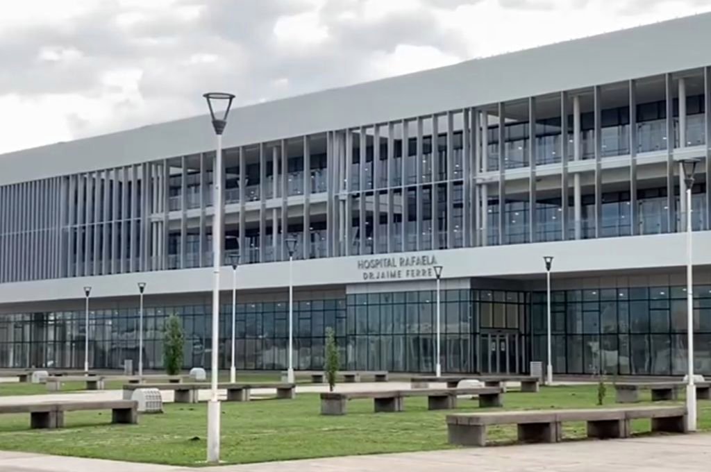 Pullaro anunció que antes de que finalice el 2025 estará terminado el nuevo hospital de Rafaela