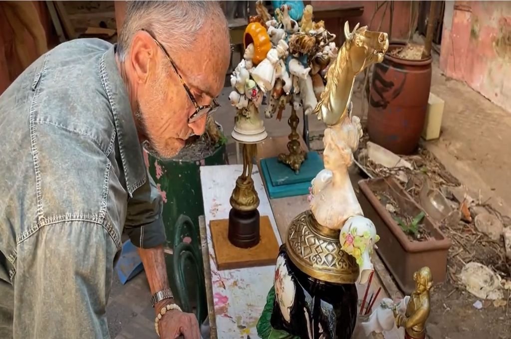 La belleza de lo roto y la importancia de los objetos en una muestra del artista Dante Taparelli 