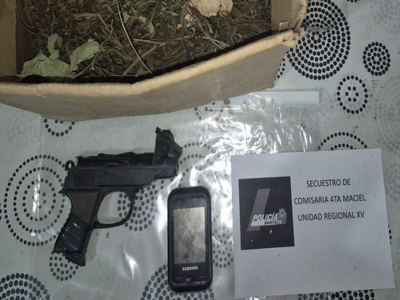 Una mujer de Maciel denunció que su ex le mandaba videos simulando disparos de un arma de fuego