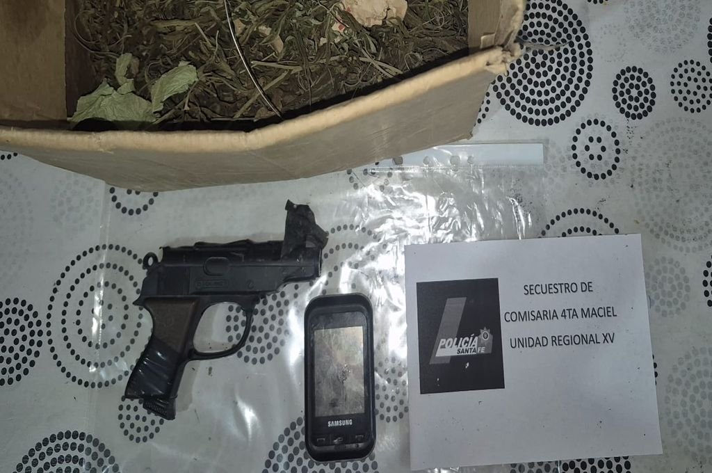 Una mujer de Maciel denunció que su ex le mandaba videos simulando disparos de un arma de fuego