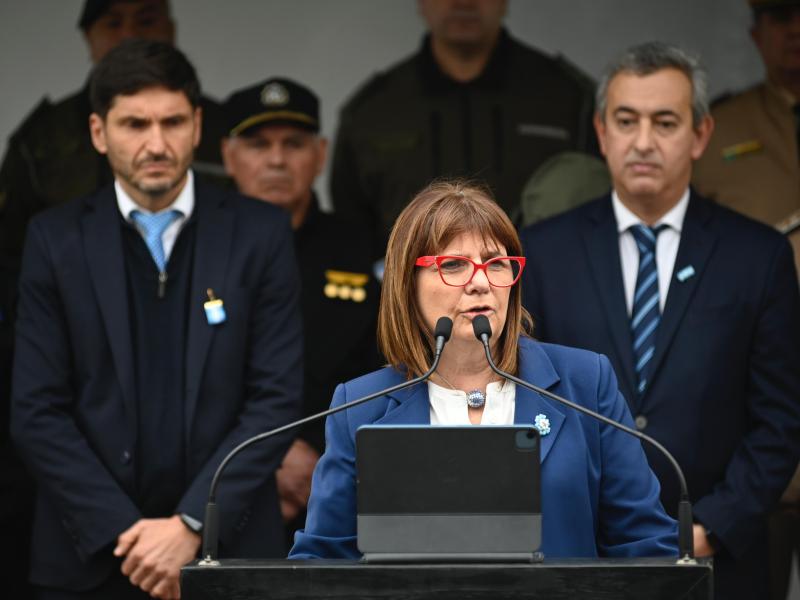 Patricia Bullrich se reúne en Rosario con jefes de fuerzas federales para analizar el Plan Bandera​