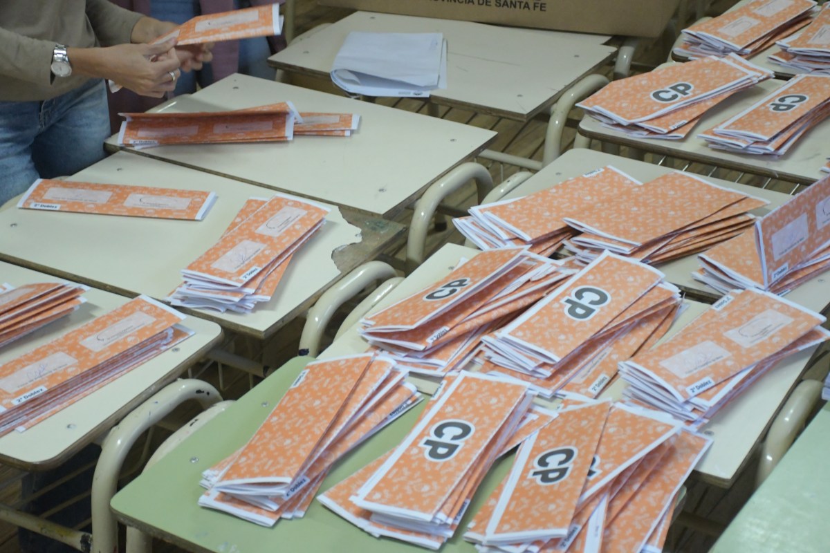 Las urnas ya están en Santa Fe