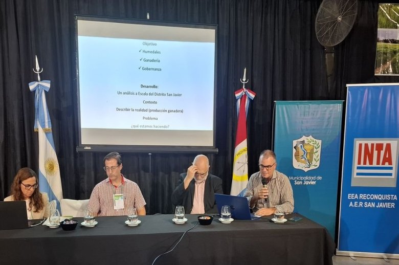 Debate y capacitación sobre ganadería en humedales