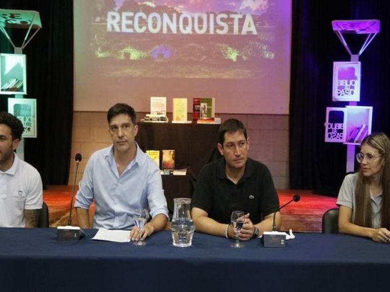 Reconquista: lanzamiento de las Bibliotecas al Paso