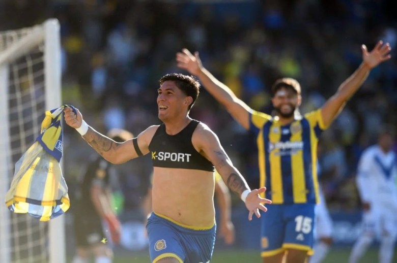 Agónico triunfo de Central sobre Vélez: sigue invicto en Rosario y bien arriba 