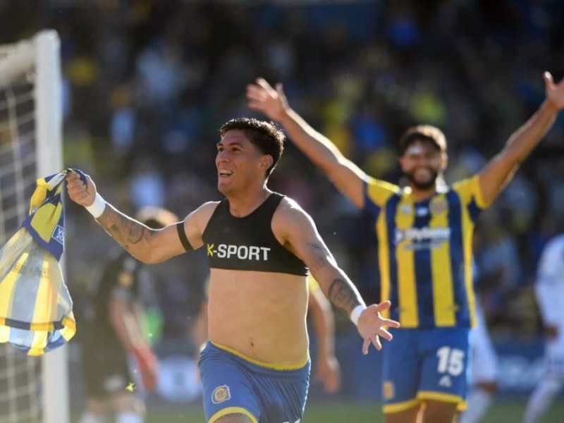 Agónico triunfo de Central sobre Vélez: sigue invicto en Rosario y bien arriba 