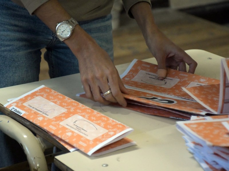 Tiempo de recuento: cerraron los comicios y empezó el escrutinio de las elecciones en Santa Fe