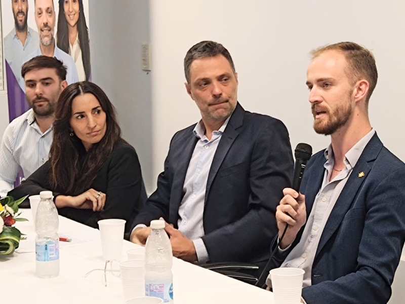 Mayer cerró campaña en Sunchales: “Hay dos modelos, el de cualquier candidato de la casta o el nuestro”