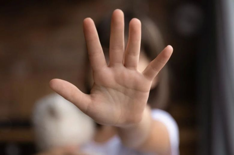 Gálvez: condenaron a 8 años de prisión a un hombre por abusar de la hija menor de edad de su pareja