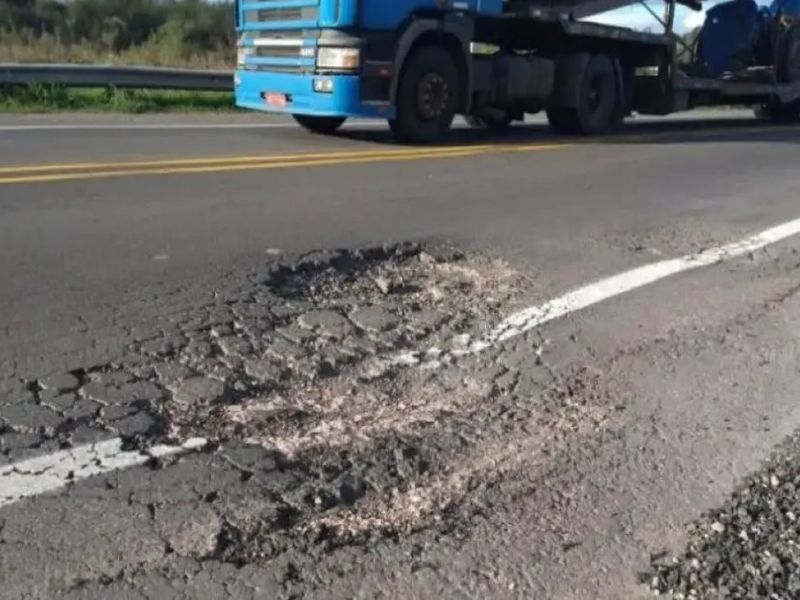 Reclamo nacional por la paralización de obras en el interior