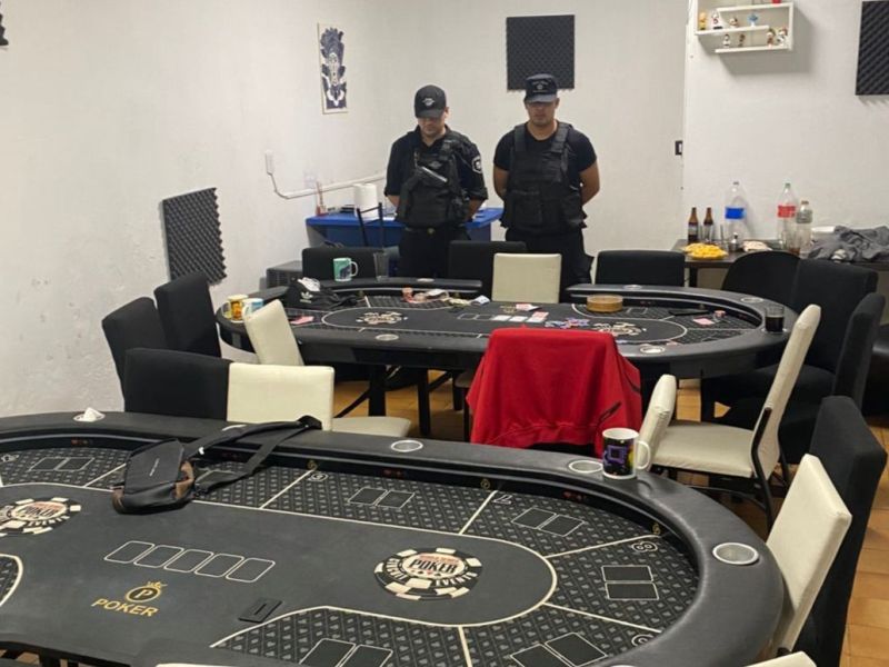 Rosario: clausuran un casino ilegal y detienen a 10 personas