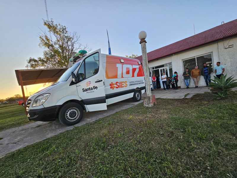 Vera y Pintado: llegó otra ambulancia y ya está en servicio