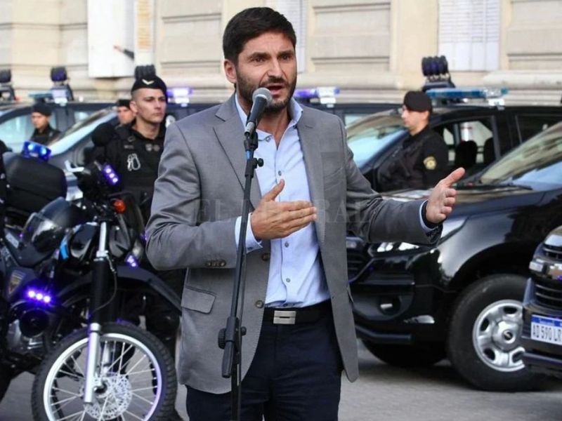 El gobernador Pullaro prestará declaración en el juicio contra exjefes policiales por corrupción