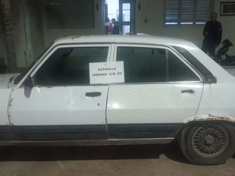 Llevaban ocho terneros en el baúl de un auto: el insólito hallazgo en Cayastá que terminó con tres detenidos