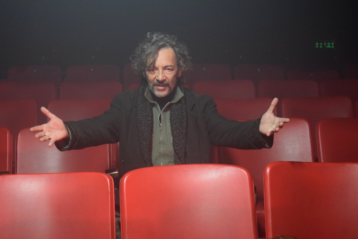 Fabián Vena trae un unipersonal lleno de humor filosófico y una masterclass a Rosario