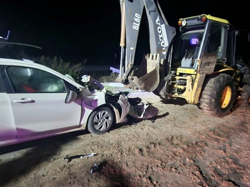 Accidente fatal en RP20: un suboficial del Ejército murió tras chocar contra una retroexcavadora