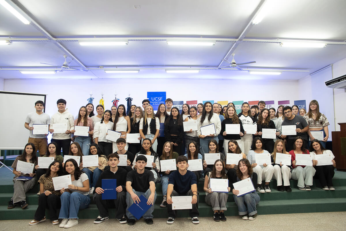 Entrega 2025 de las Becas Zazpe en la Universidad Católica de Santa Fe