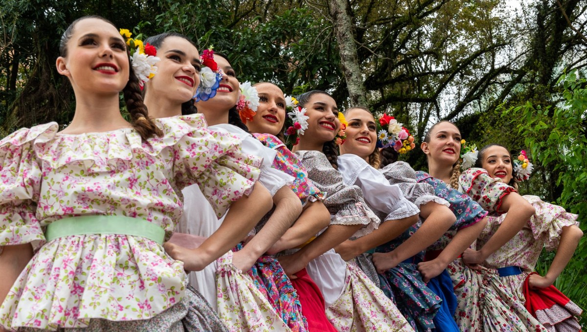 Con 47 Años de Trayectoria, el Ballet El Trébol Anuncia su Gira Europea