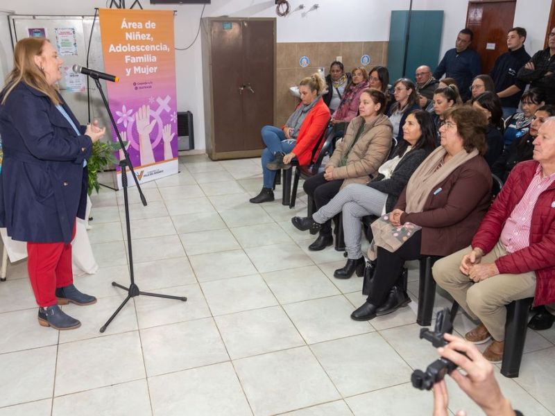 Inauguraron un centro de día para niños y adolescentes en Villa del Rosario