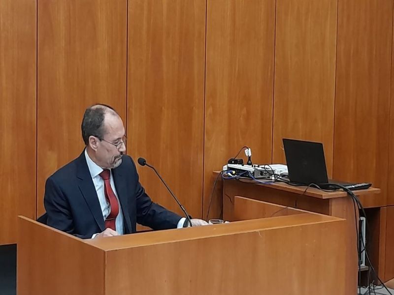 Etienot volvió a faltar al jury y se ahorró escuchar testimonios que la complicaron