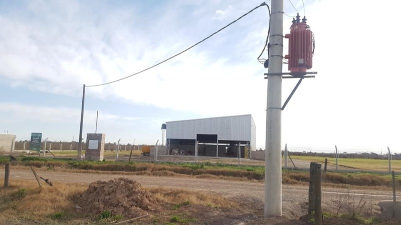 Invierten más de $ 1.700 millones en electrificación rural en Las Colonias