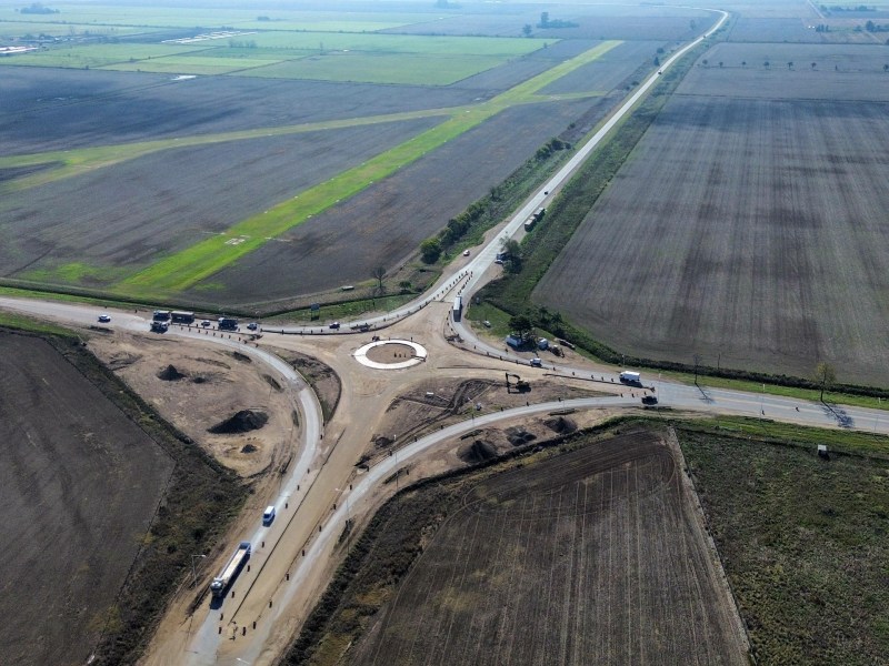 Avanza la construcción de una nueva rotonda en el cruce de las rutas provinciales N° 80 y 10