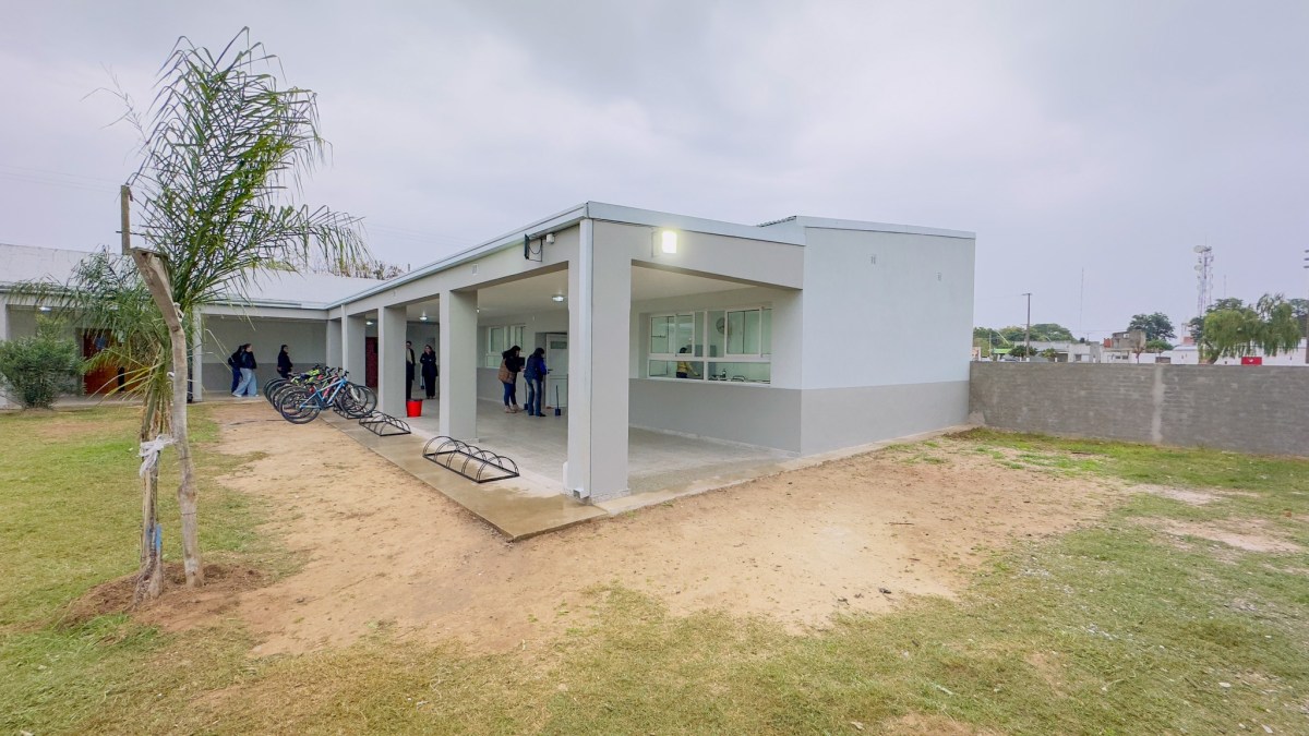 Cayastá y Santa Rosa de Calchines inauguraron nuevas aulas con el impulso del programa “Mil Aulas”
